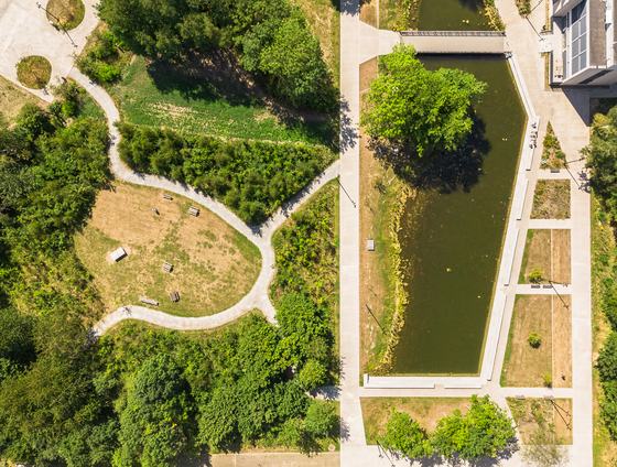 luchtfoto parvis vijver